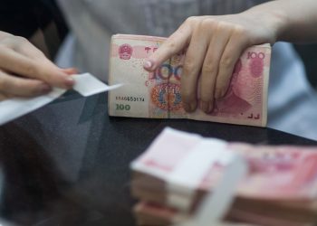 Brand value of world’s top banks drops for 2nd year in row