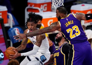 What is with the Lakers and their slow starts? – Orange County Register