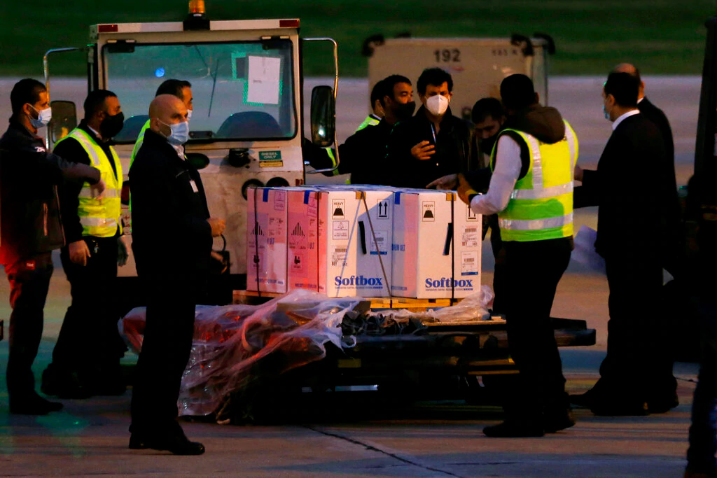 First COVID-19 Vaccines Land in Lebanon Under World Bank’s Watch | Voice of America