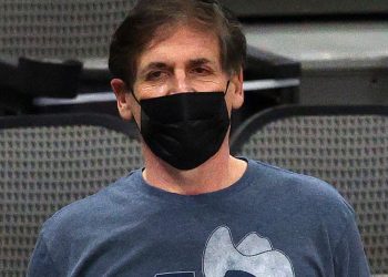 Dallas Mavericks To Resume Playing National Anthem Following Pushback From The NBA : NPR