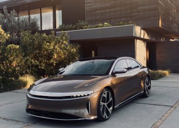 Why Lucid, ChargePoint, and also Blink Charging Stocks All Dropped Monday