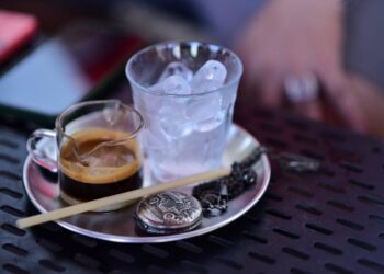 Featured image for: ETFs vs Mutual Funds: Key Differences and Which to Choose